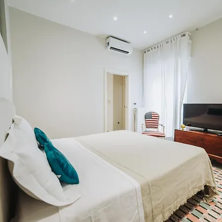 Apartment De Rossi 43